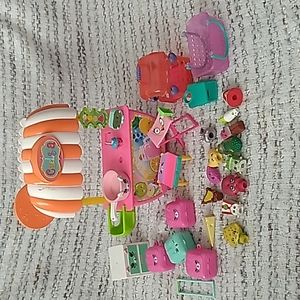 Shopkins 27 ct. Lot